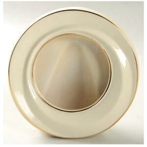 Lenox Ivory & 24kt Gold Picture Frame